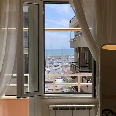 Sul Porto * Nettuno